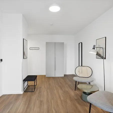 Limehome Bahlenstr Apartman *