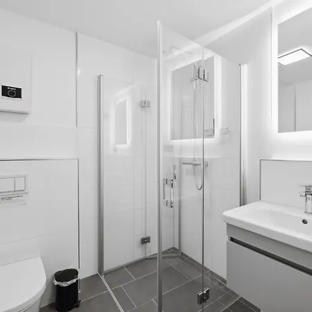 Limehome Bahlenstr * 뒤셀도르프